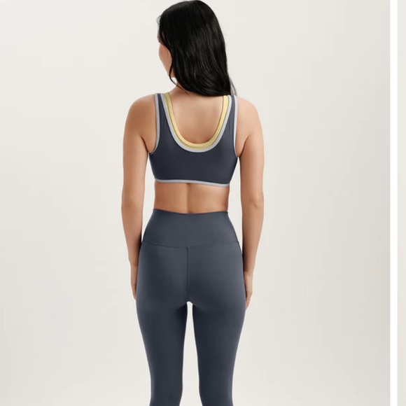 SET ACTIVE Airluxe Breathe Layer Scoop Bra Himalaya No Service Med BNWT SOLDOUT - Picture 2 of 6